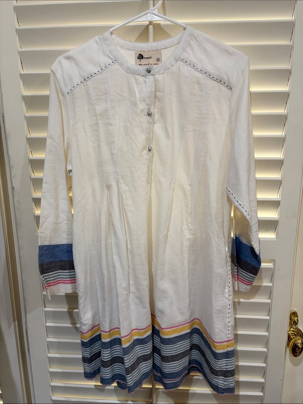 Nopal Made In India Cream with Colored strips . Size Small